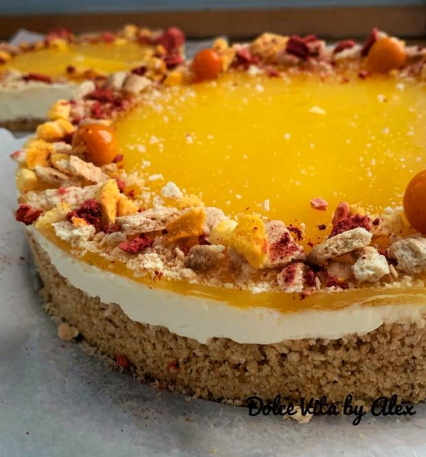 Recept na nepečenú skyr tortu s mangom