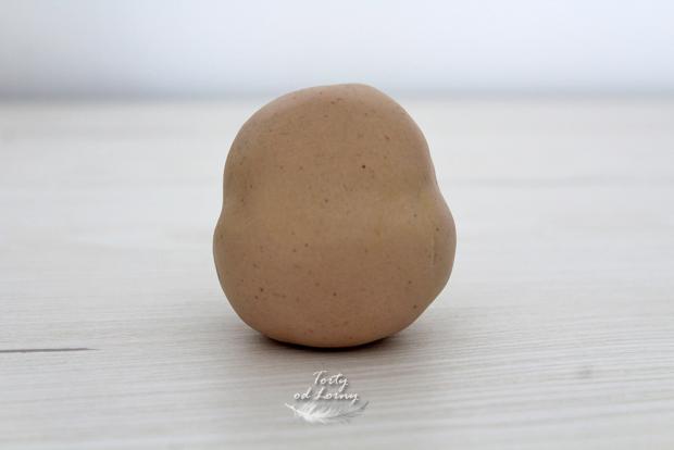 7. Vyformujeme hlavu. Levík 7