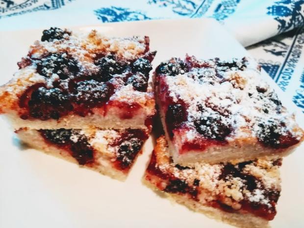 Černicový kysnutý koláč - recept