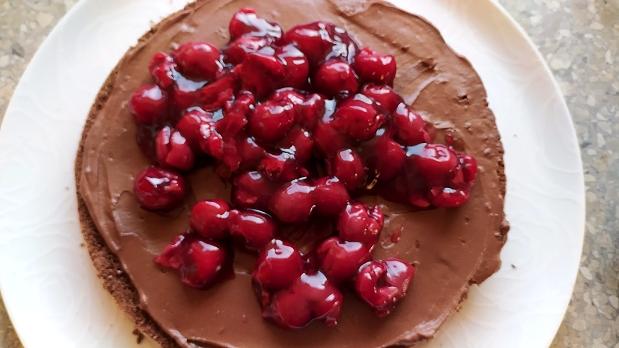 Čokoládová torta s višňami - recept postup 1