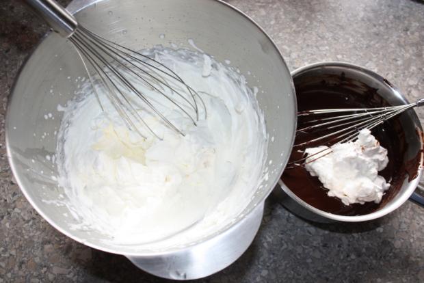 Čokoládovo jahodová torta bez múky - recept postup 7