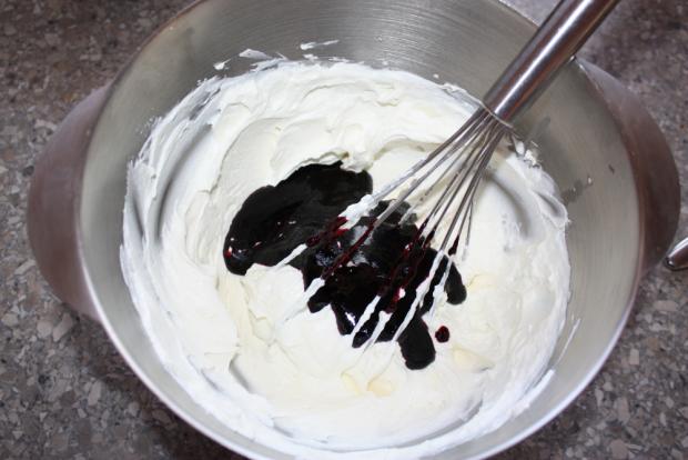 Nepečená čučoriedková torta - recept postup 9