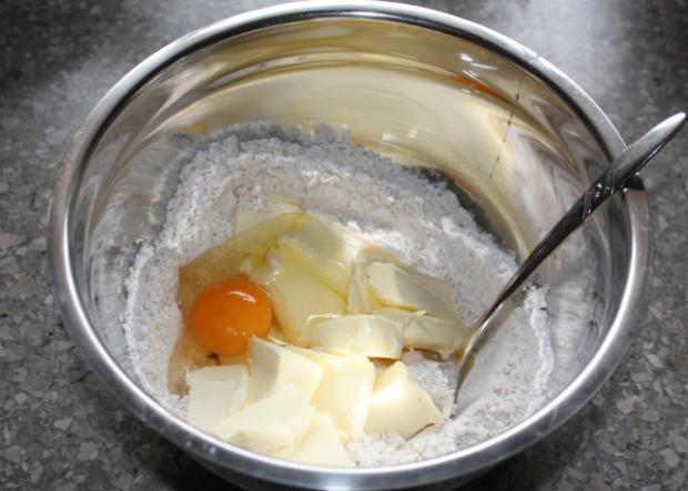 Čučoriedkový koláč - recept postup 2