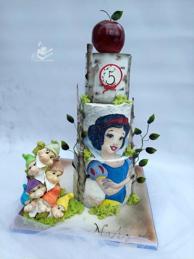 Snehulienka a sedem trpaslíkov - torta 