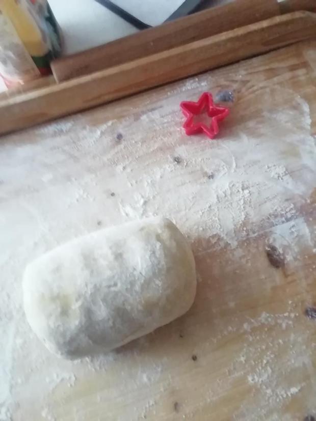 Jemné koláčiky zo šľačkoveho cesta. - recept postup 4