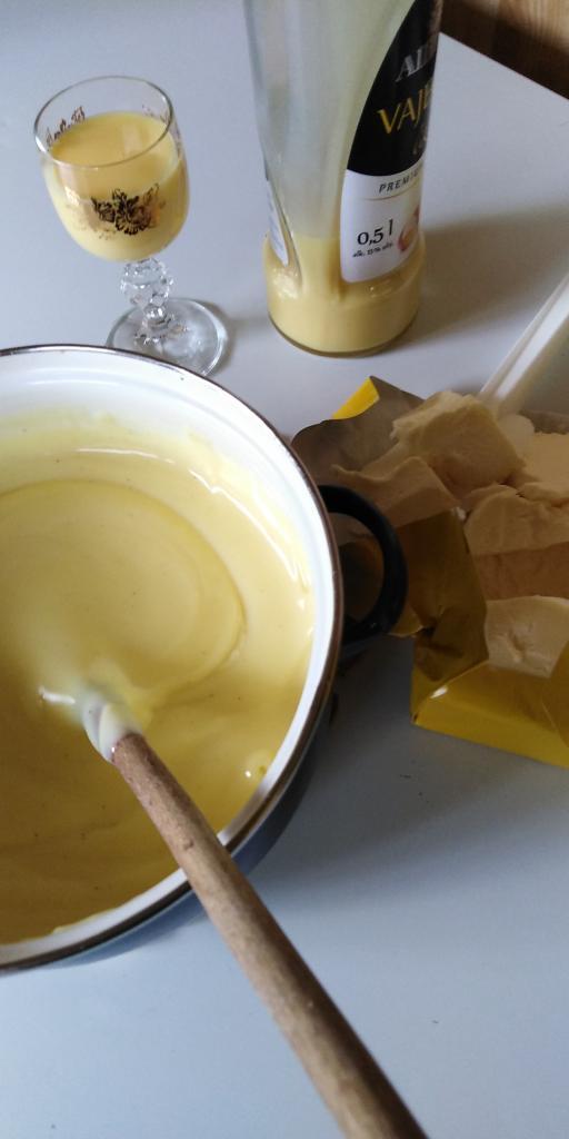 Medové rezy s piškótami - recept postup 5