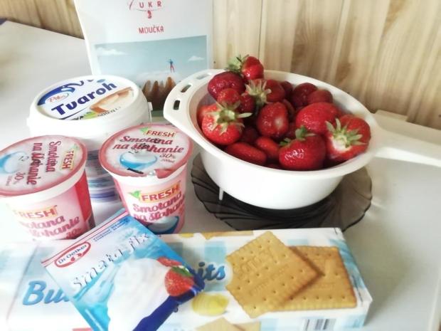 Nepečená jahodovo-tvarohová dobrota - recept postup 1