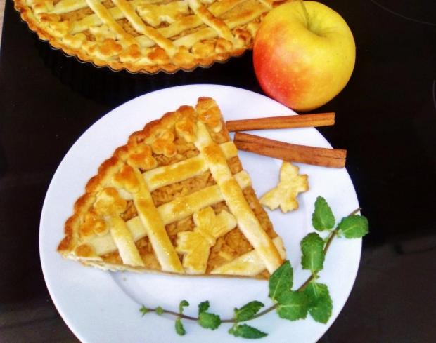 Jablkový koláč zo zemiakového cesta - recept