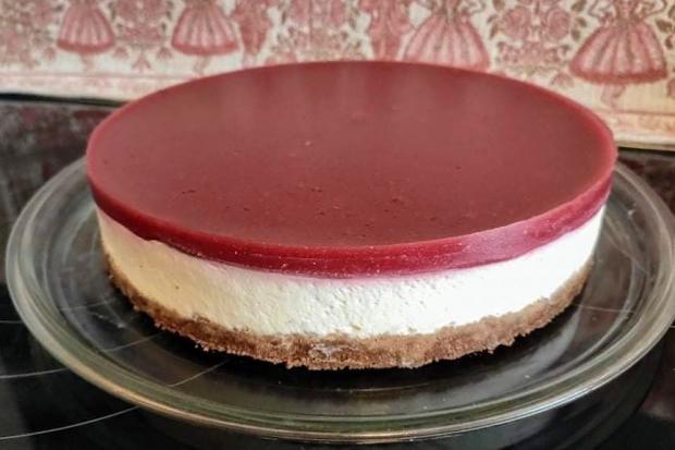 Nepečený jahodový cheesecake - recept postup 1