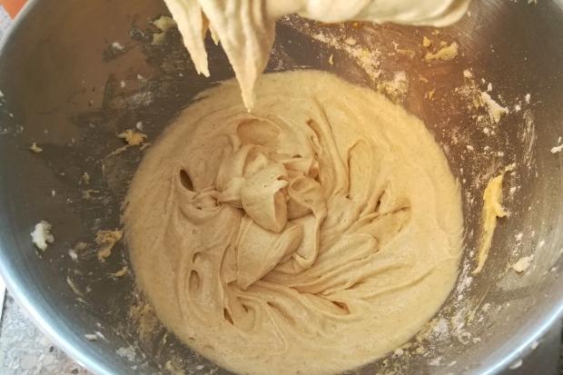 Jemný jablkový koláč - recept postup 2