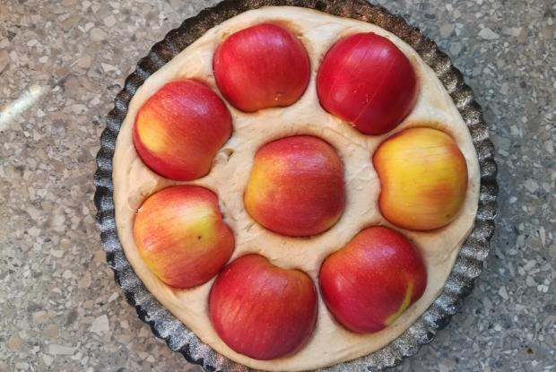 Jemný jablkový koláč - recept postup 4