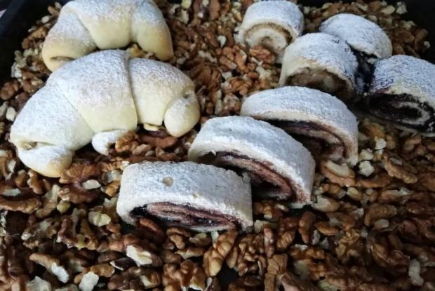 Orechové rožky z kvásku - recept postup 1