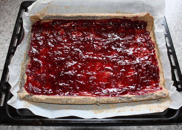 Maková roláda s tvarohovým krémom - recept postup 6
