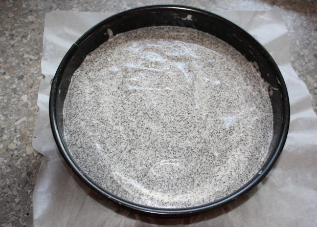 Jahodová torta s makovým korpusom - recept postup 3