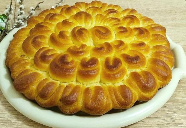 Kysnutý makový koláč - chryzantéma - recept