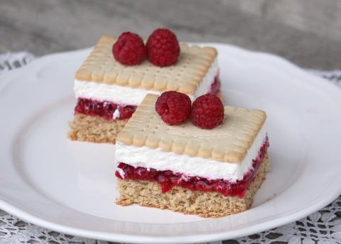 Smotanovo - malinový zákusok - recept postup 9