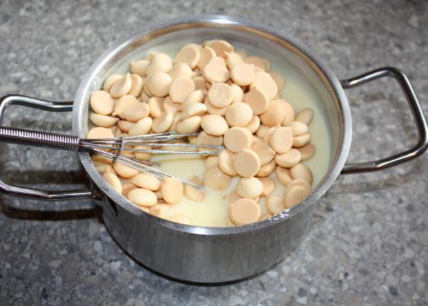 Nepečený pudingovo smotanový zákusok - recept postup 3