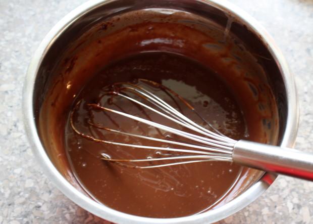 Čokoládová torta v tvare srdca - recept postup 7