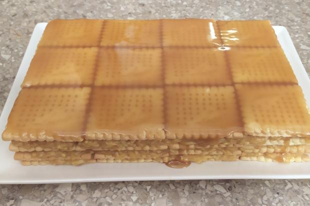 Nepečený jablkový koláč s BB keksami - recept postup 5