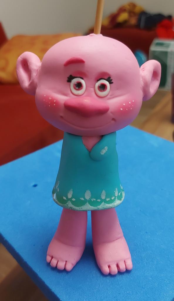 spojíme špajdlou Poppy z trolov 8