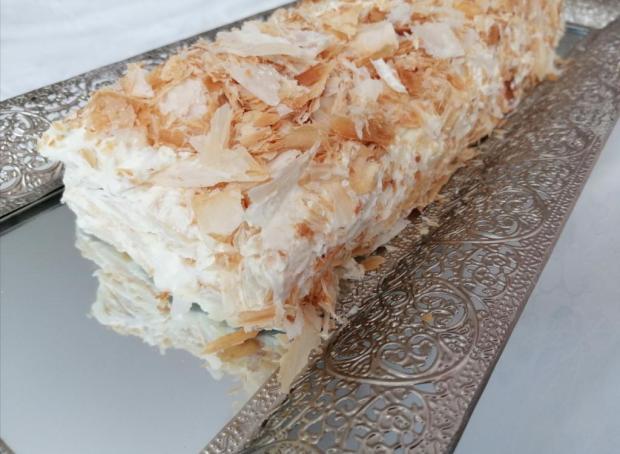 Roláda z lístkového cesta so smotanovým krémom - recept postup 2