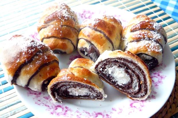 Plnené farebné rohlíky - recept