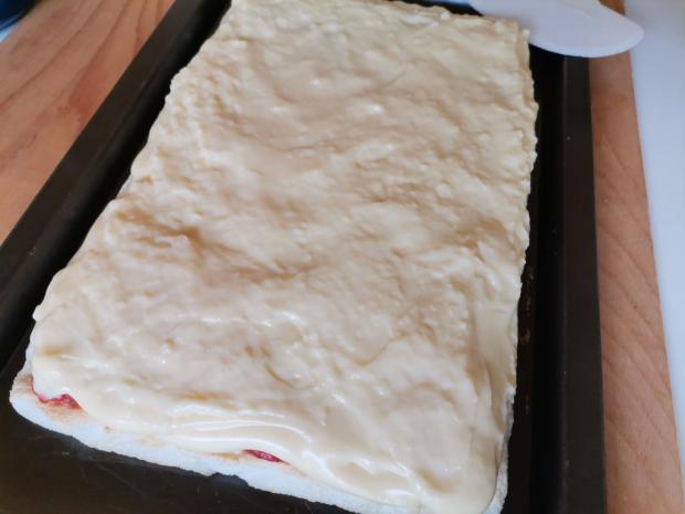 Jahodové kocky so snehovým plátom - recept postup 9