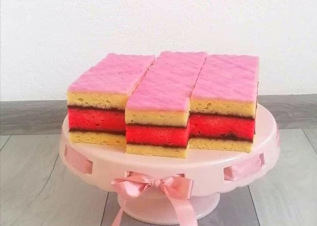 Punčovo jahodové rezy - recept