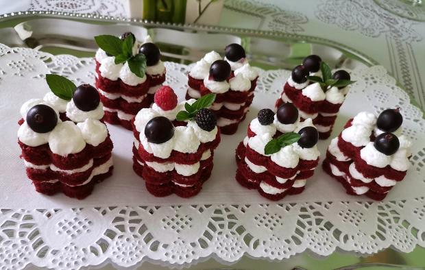 Rede Velvet minitortičky, recept
