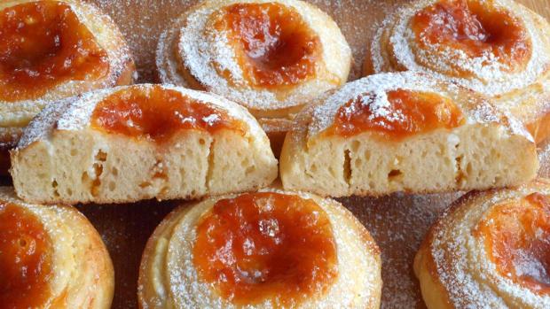 Rolované koláčiky s tvarohom a džemom - recept postup 2