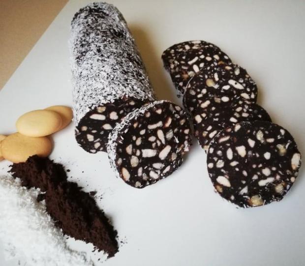 Orechovo-kakaová saláma - recept postup 1