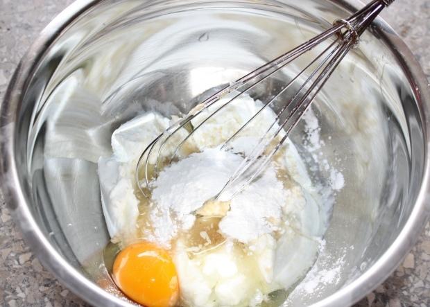 Slivkový koláč s tvarohom - recept postup 3