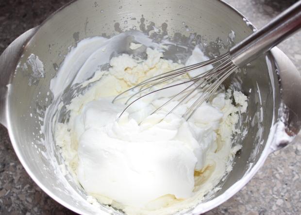 Nepečený smotanovo - ovocný zákusok - recept postup 2