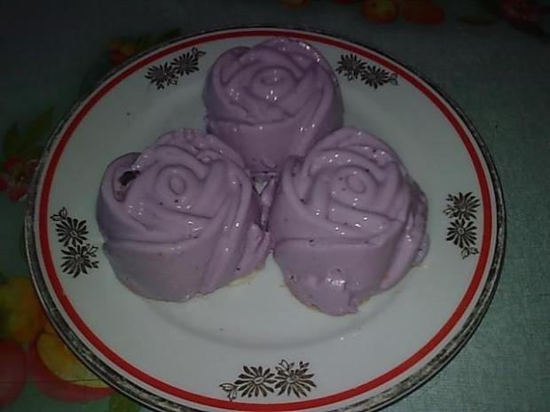 Jogurtová ruža čučoriedková - recept
