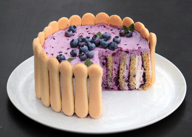 Točená čučoriedková šarlota, recept