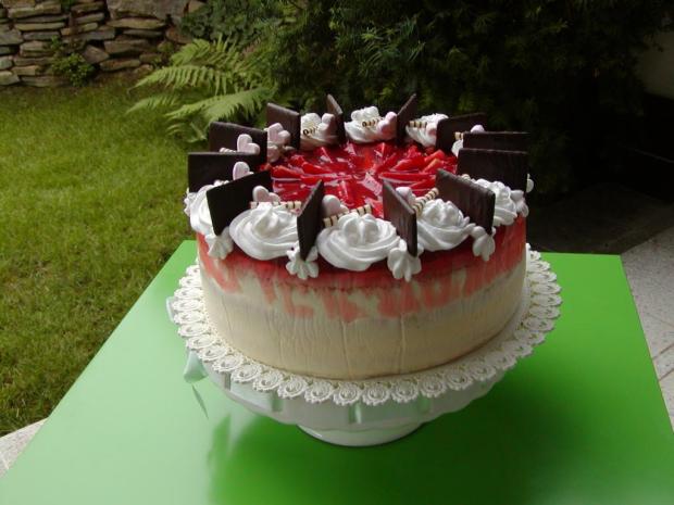 Jahodová torta s pribináčkovým a mascarpone krémom - recept postup 2