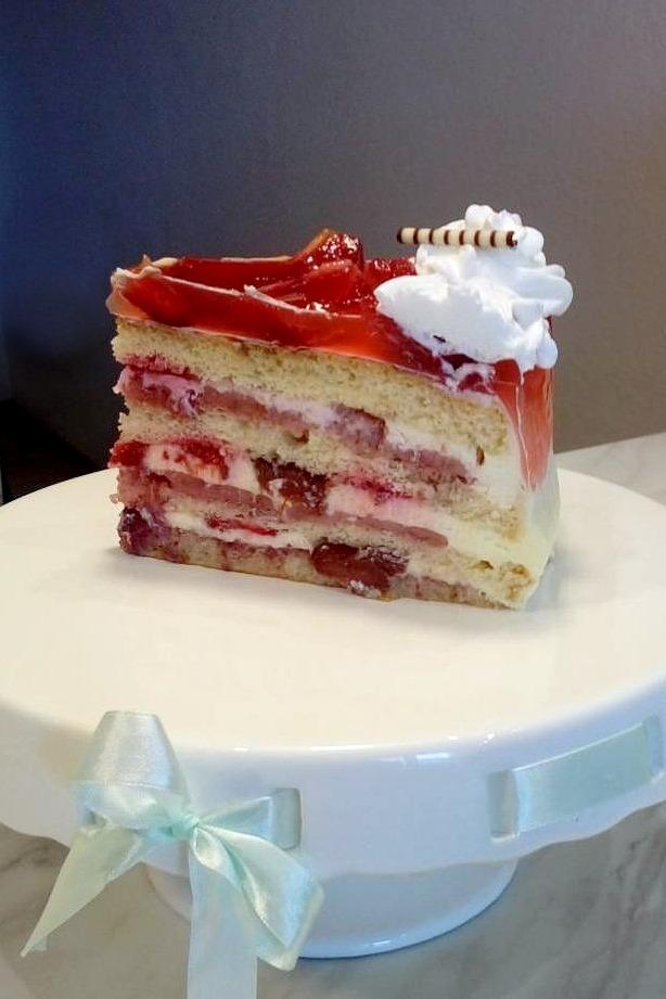 Jahodová torta s pribináčkovým a mascarpone krémom - recept postup 3