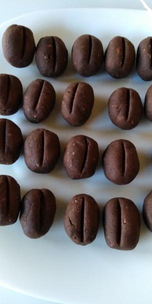 Kávové zrná. - recept postup 4