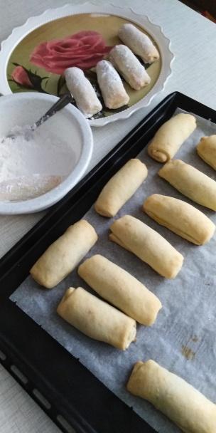Krehké koláčiky z kyslej smotany. - recept postup 9