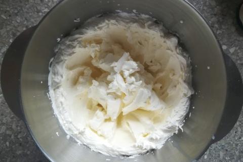 Schwarzwaldská višňová torta - recept postup 5