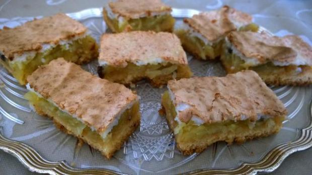 Jablkový koláč s kokosovou perinou - recept