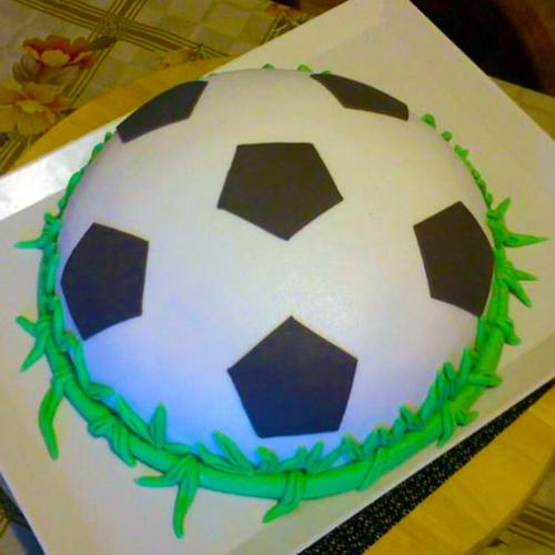 Futbalová lopta v tráve