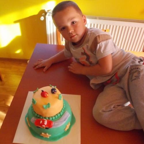 torticka aj s mojim malym oslavencom:))))
