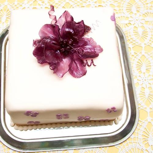 torta s isomaltovým kvetom