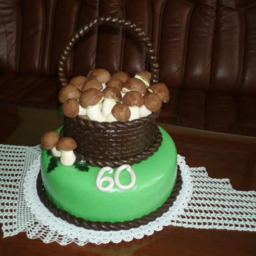 Torta s hríbami na predaj..