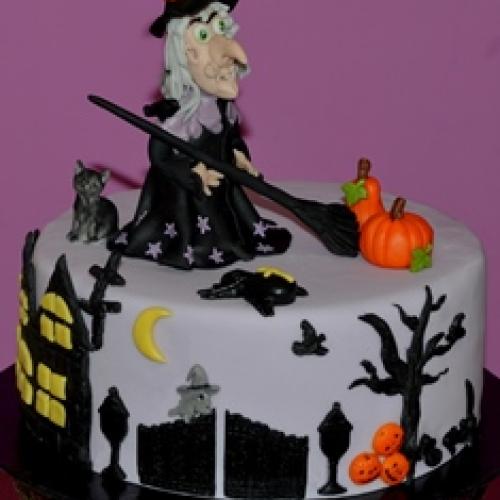 50. Torta Halloween