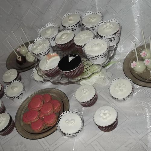 Svadobné mafiny, pops cake, makrónky