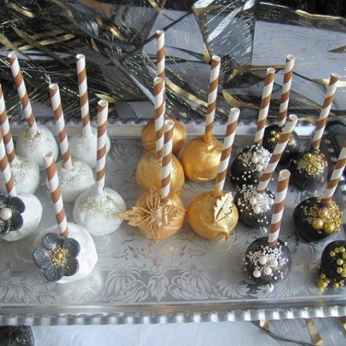 pops - bielo-zlato-čierne