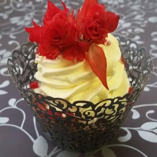 CUPCAKE S JEDLÝM KVETOM