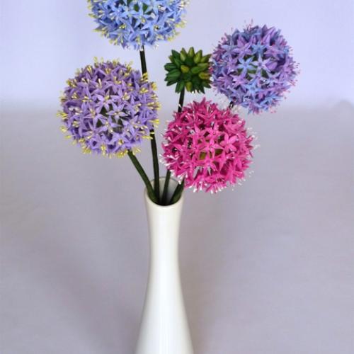   Allium,,  okrasny cesnak,,